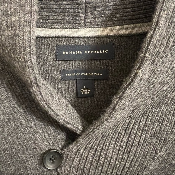 Banana Republic Men's Sweater Large Gray Shawl Collar Merino Wool Blend - Picture 3 of 16
